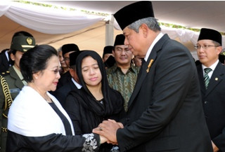 <i>Ngapain sih Ketemu SBY?</i> 