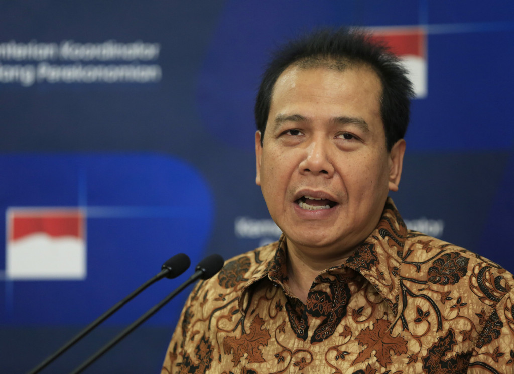 Menko Perekonomian Chairul Tanjung, --  REUTERS/Beawiharta