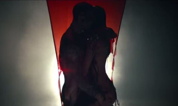 Video Klip Terbaru Maroon 5 Tuai Kecaman