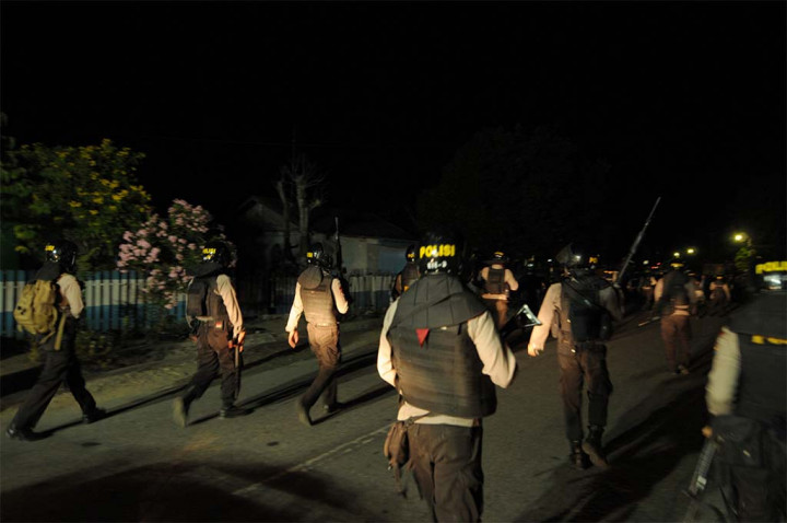 Bentrok Warga dan Polisi di Seram Timur, Tiga Orang Kena Tembak