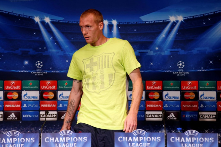 Bek Baru Barca Senang dengan Posisinya