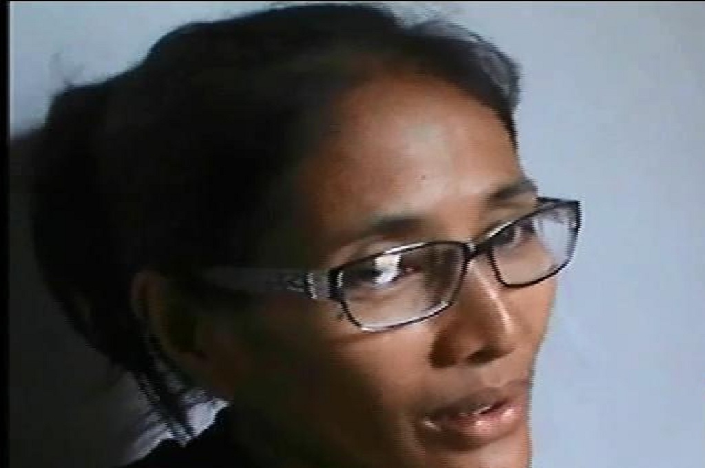 Nining Sukarni, ibunda Mayang Prasetyo, yang tinggal di Bandarlampung, Lampung - Wide Shot Metro TV