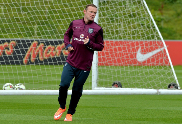 Rooney Bidik Rekor Gol di Timnas Inggris