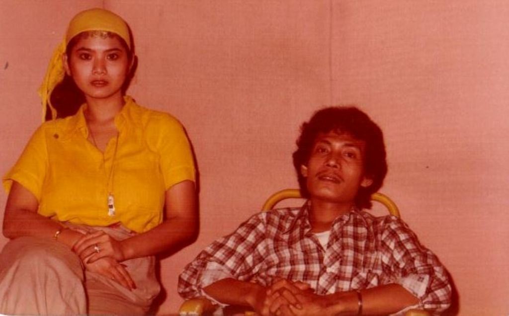 Rudi Gagola bersama Vina Panduwinata di studio Golden Handa saat rekaman album debut Vina Panduwinata, Citra Biru, tahun 1981 (Foto:Dok.Dennysakrie63.wordpress.com)