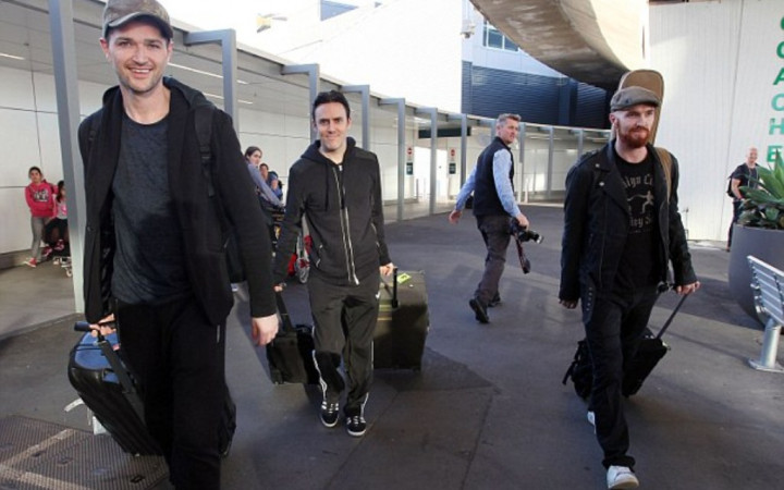 Panggung Roboh, The Script Batal Konser 