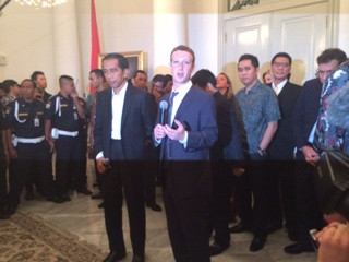 Jokowi Ajak Mark Zuckerberg <i>Blusukan</i> ke Pasar Tanahabang  