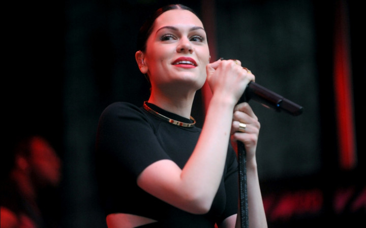 Jessie J Kirimi Pacar Foto Bugil