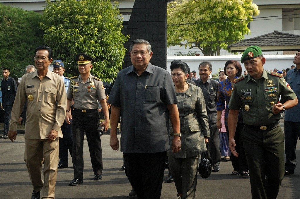 Presiden SBY bersama Gubernur DIY saat berkunjung ke Makorem 072 Pamungkas, Antara - Andreas Fitri Atmoko