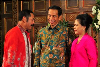  Jelang Pelantikan Jokowi, Wali Kota Solo Tirakat di Gunung Lawu