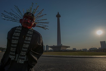 <i>Eits!</i> Jaga Kebersihan Ya saat Tonton Puncak Kirab Jokowi-JK