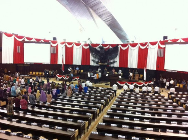 Jokowi Terlihat Tegang, Sementara JK Begitu Santai