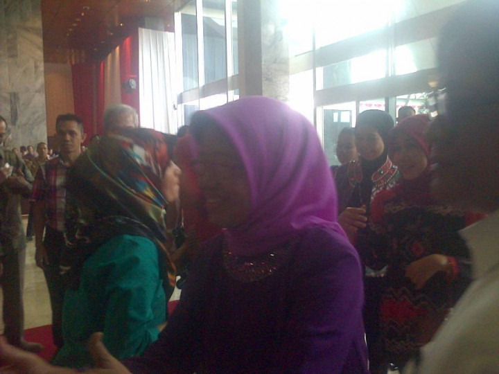 Saat Pelantikan, Ibu Jokowi Akan Kenakan Pakaian Berwarna Hijau 