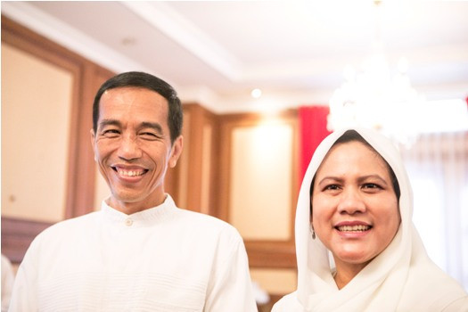  Iriana di Mata Jokowi   