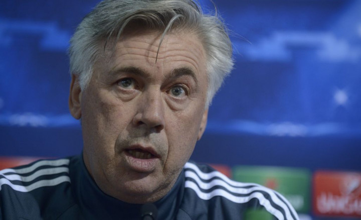 Ancelotti Bicara Soal Gerrard & Sterling