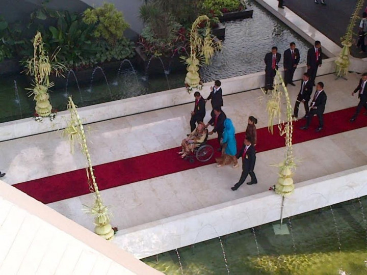 Tiba di DPR, Istri Almarhum Gus Dur Dikawal Ketat Paspampres