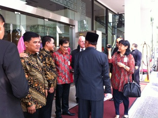 Warga Asing Pelanggan Mebel Jokowi Turut Hadiri Pelantikan