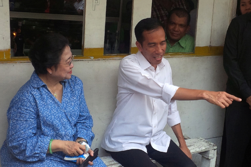 Megawati dan Jokowi makan di warteg Pulomas, Jakarta Timur/PDIP.