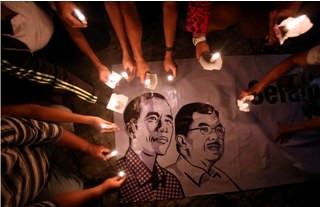 Lilin Harapan Anak-anak Merapi untuk Jokowi-JK