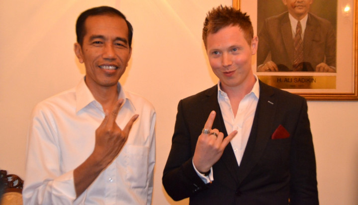 Salut untuk Arkarna yang Menghargai Indonesia dengan Cara Unik