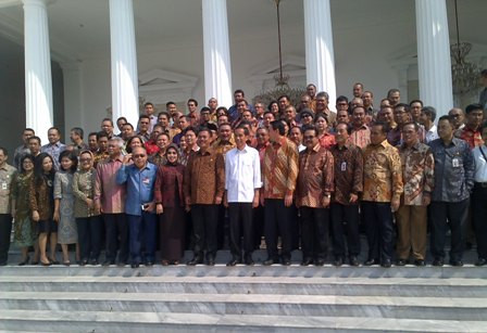 Resmi 'Cerai' Jokowi-Ahok Asik <i>Ngobrol</i>