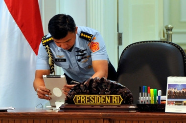 Polri Siapkan 4 Nama Calon Ajudan Jokowi 