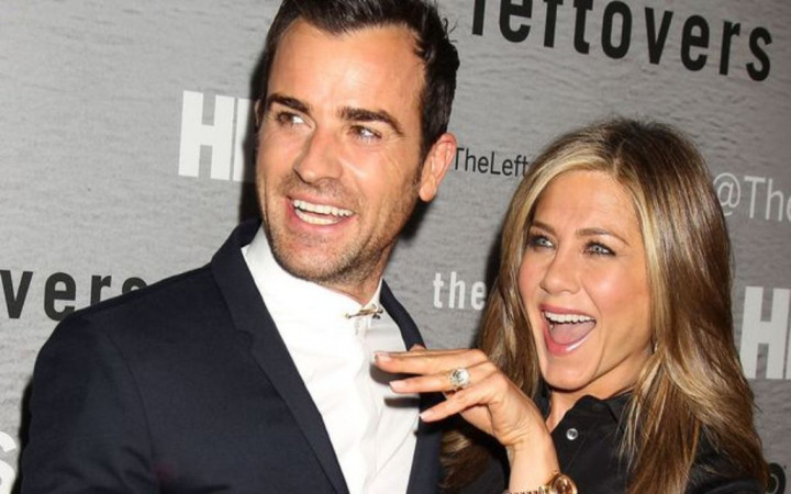 Jennifer Aniston & Justin Theroux akan Menikah!
