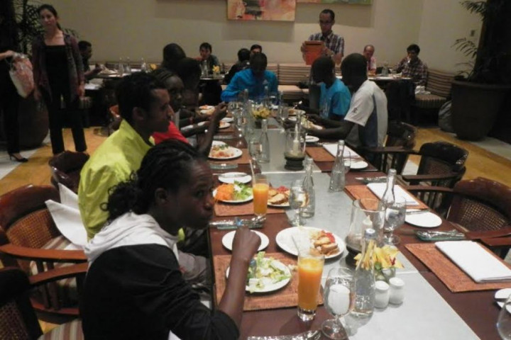 Sebelum Lomba, Peserta Santap Makanan Bergizi