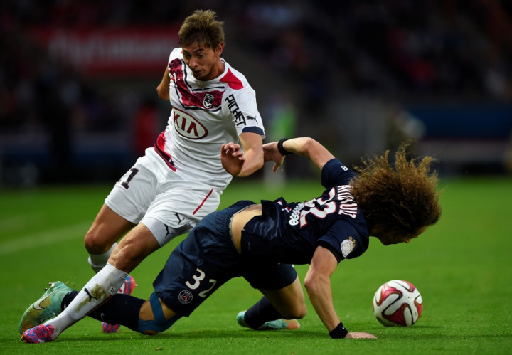 David Luiz: Bukan karena Mourinho! 