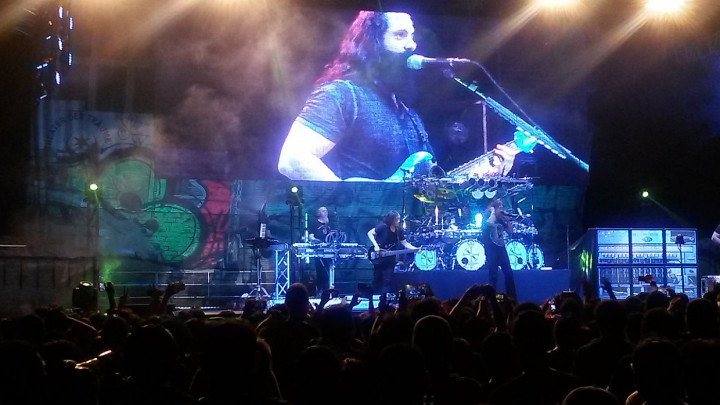 Dream Theater Mengguncang Senayan Tanpa Banyak Cakap