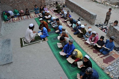 Perkosa Bocah 10 Tahun, Ustaz Dipenjara