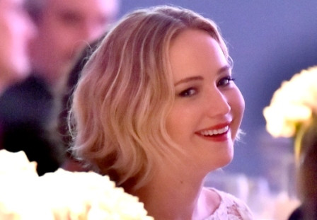 Foto Bugil Itu Hendak Dikirim Jennifer Lawrence untuk Kekasihnya