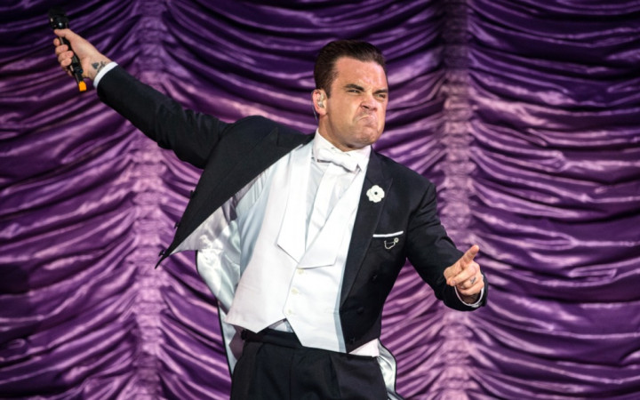 Robbie Williams Dikaruniai Anak Laki-laki
