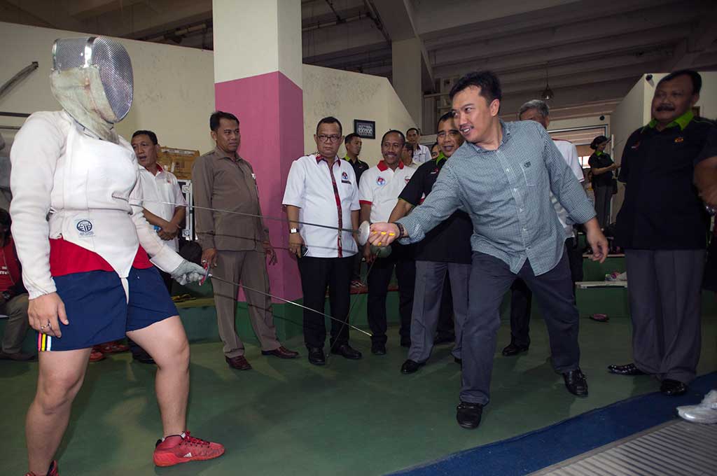 Menpora Tinjau Fasilitas Olahraga di GBK