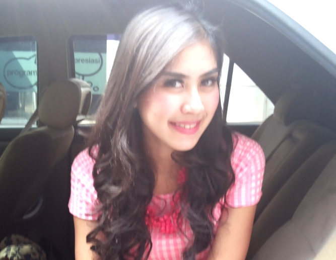 Ultah, Syahnaz Dapat Kejutan dari 2 Lelaki