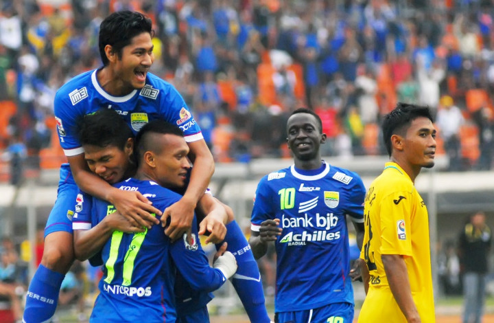Persib Main di Palembang, Djanur Lega