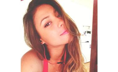 Kecantikan Putri Susi Pudjiastuti Hebohkan Dunia Maya 