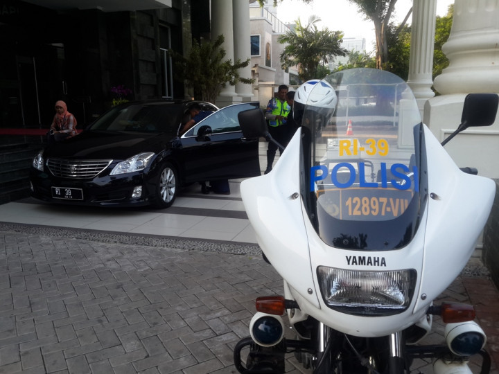 Wah, Susi Pudjiastuti <i>Stand by</i> di Kantor Sejak Pukul 6   