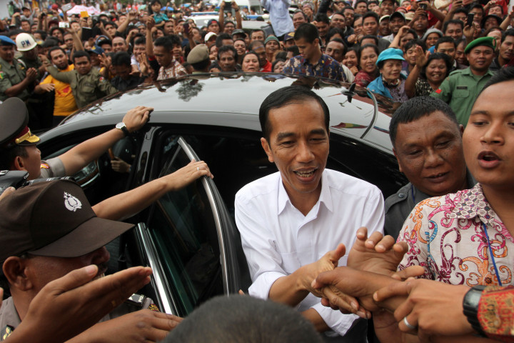 Jokowi tak Membantah Subsidi BBM Dialihkan ke Tiga Kartu Sakti 