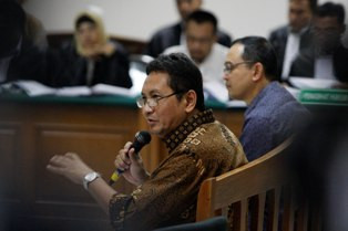  Di Pengadilan, Udar Berusaha Lepas Tanggung Jawab