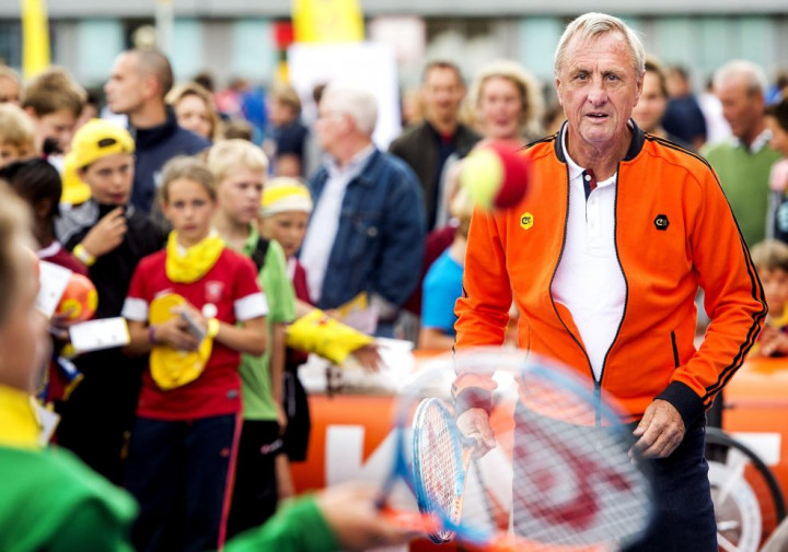 Johan Cruyff Sedih Lihat Situasi Barcelona 