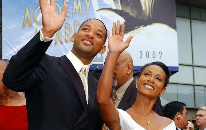 <i>Waduh!</i> Will Smith Sebar Foto Bugil Istrinya