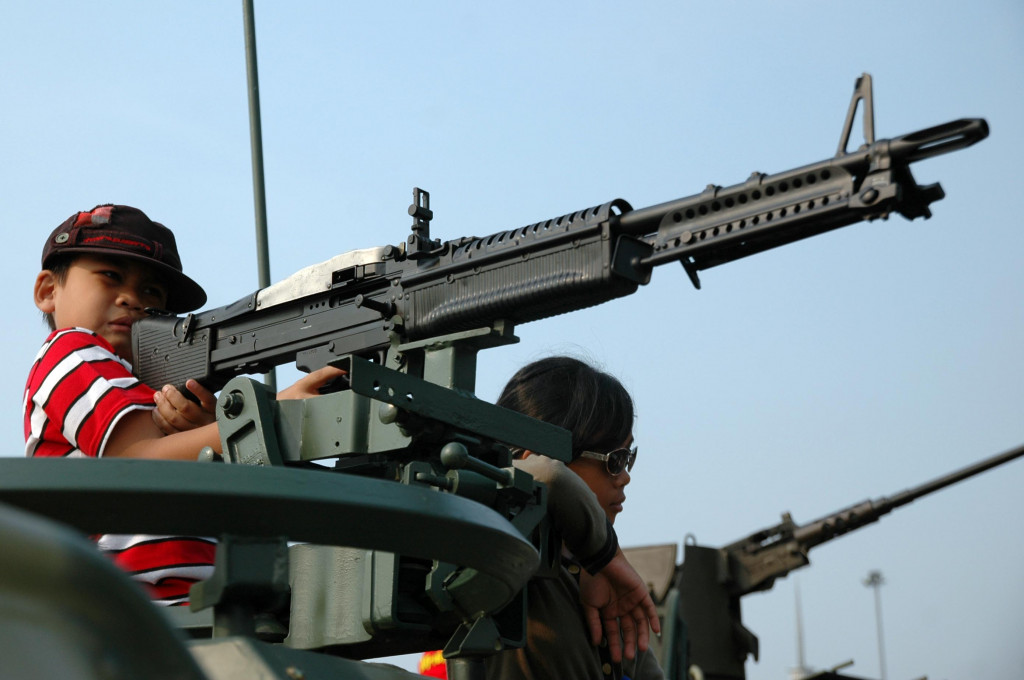 Ilustrasi/Senjata Mesin/ANT/Anis Efizudin