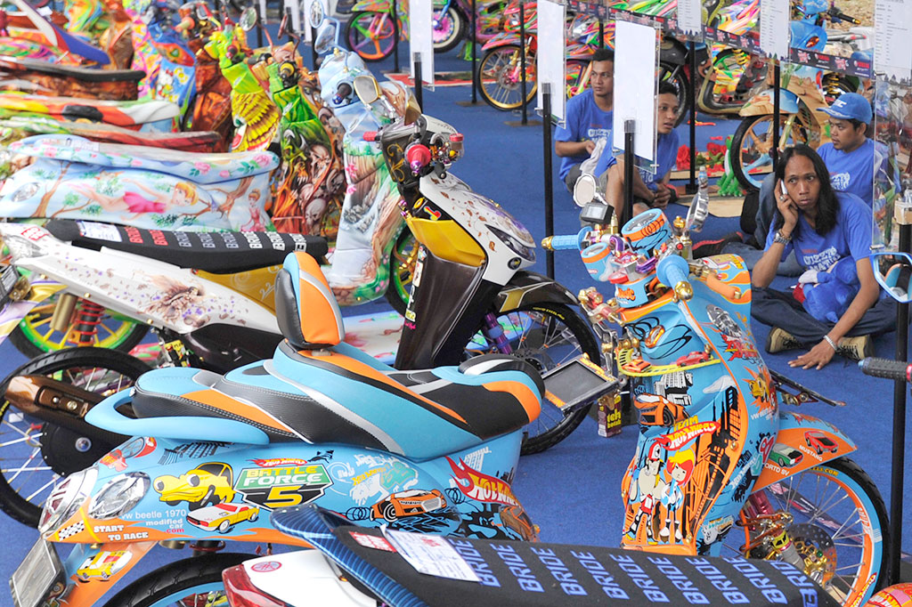 Bursa Motor di Senayan