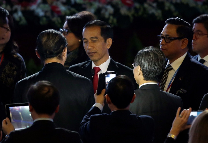 Presiden Jokowi Diburu CEO untuk Berfoto di Ajang APEC