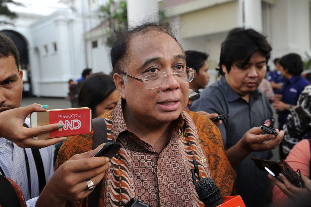 Menko Maritim Indroyono Soesilo -- AFP PHOTO/ROMEO GACAD