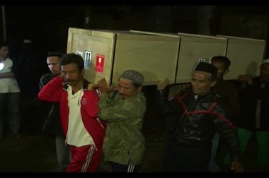 WNI Korban Pembunuhan Rurik Jutting Dimakamkan di Cilacap