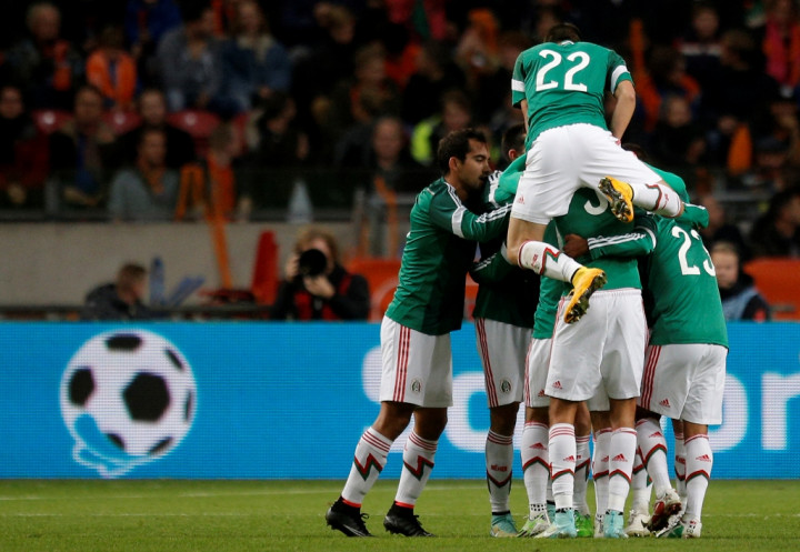 Belanda Menyerah dari Meksiko