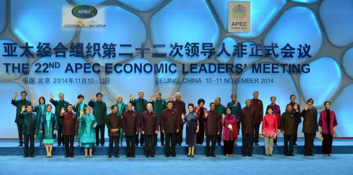 'Kostum' Pemimpin APEC di Tiongkok Jadi Bulan-bulanan