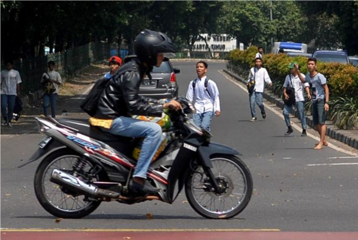 Atasi Tawuran, Sesepuh Polri: Kalau Perlu Polisi Jaga di Sekolah