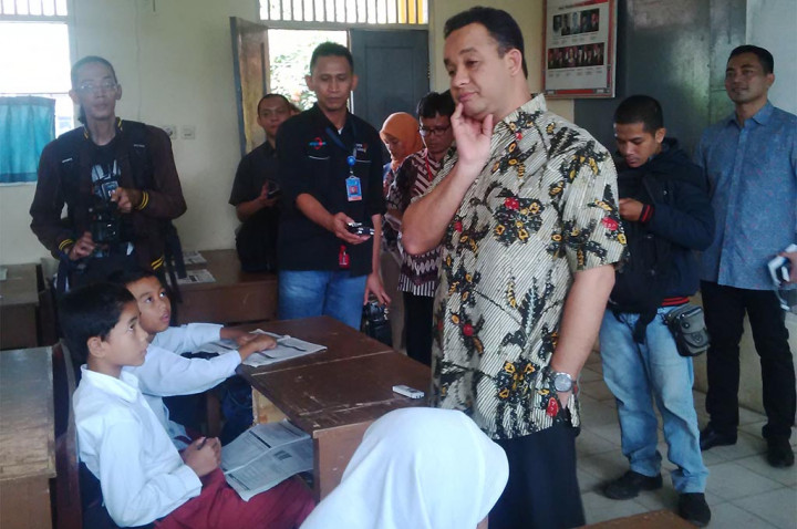 Sapa Siswa SD Sukmajaya 1 Depok, Anies: <i>How Are You?</i>